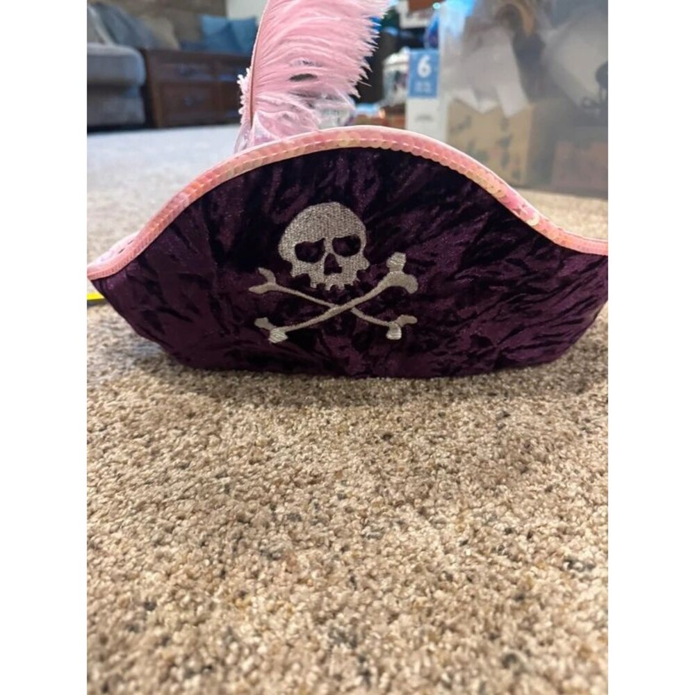 Disney Parks Pirates of the Caribbean Pink Feather Velvet Pirate Hat NWT Adult